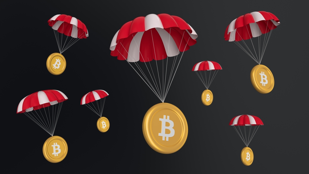 btc, Bitcoin, airdrop coins falling for a cryptocurrency concept, many coins going parachute chute down falling bounty. white background.